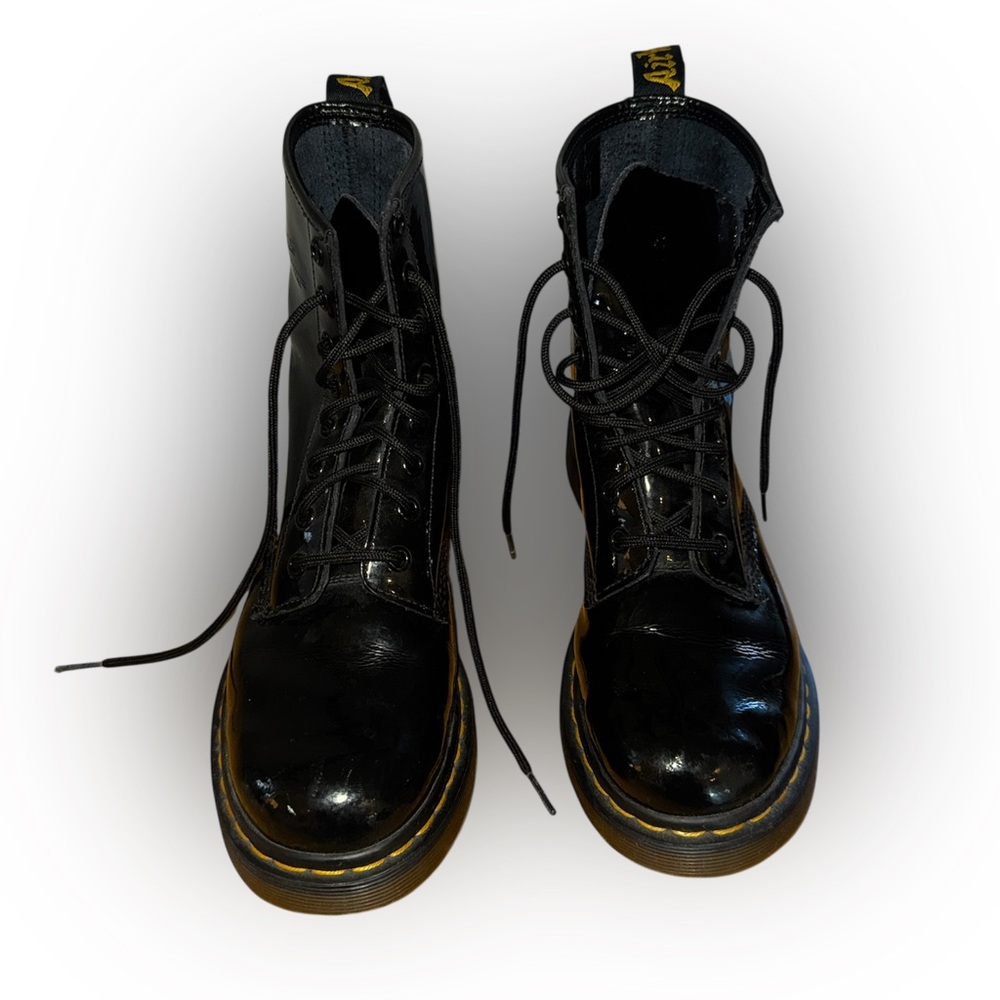 1460 Glossy Black Dr. Martens- Size US 8